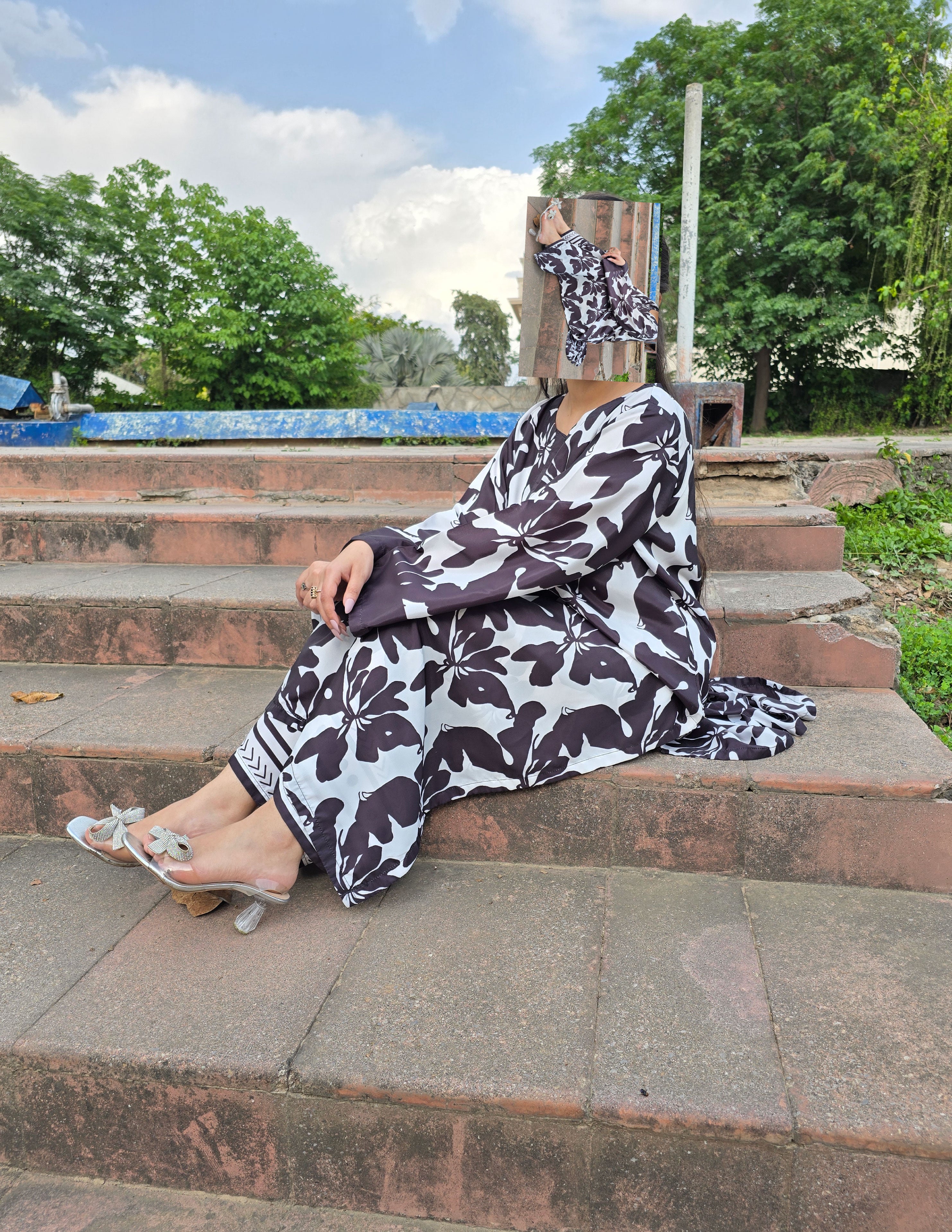 Monochrome Floral Elegance – 2-Piece Summer Suit