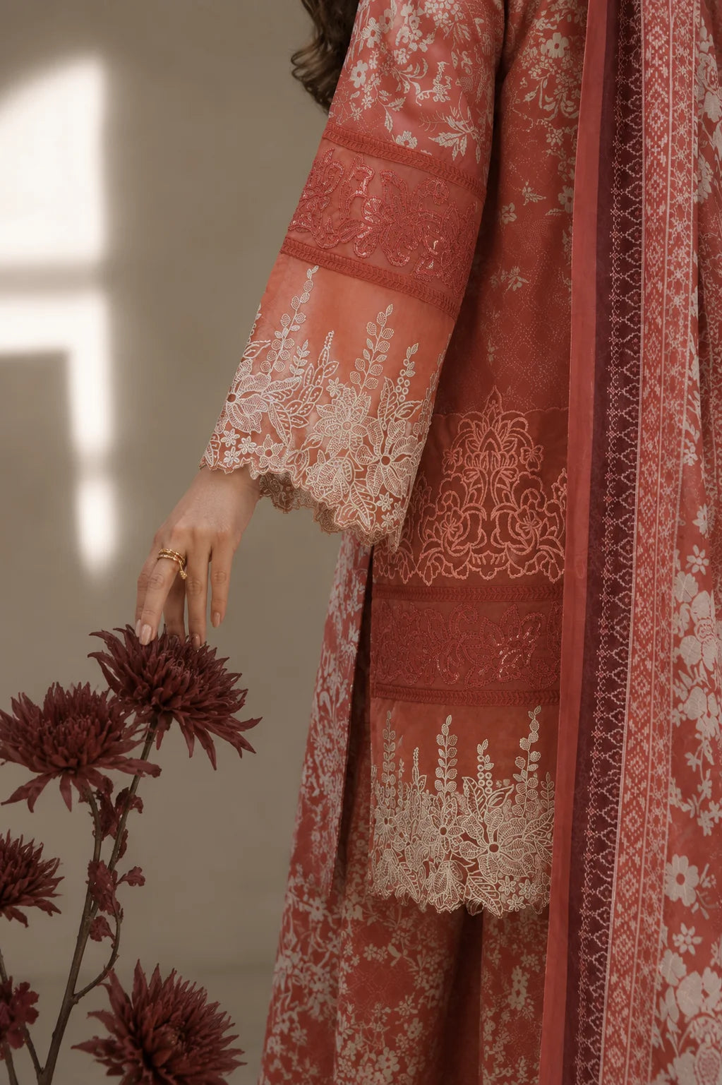 LUXURY EMBROIDERED COTTON 3PC