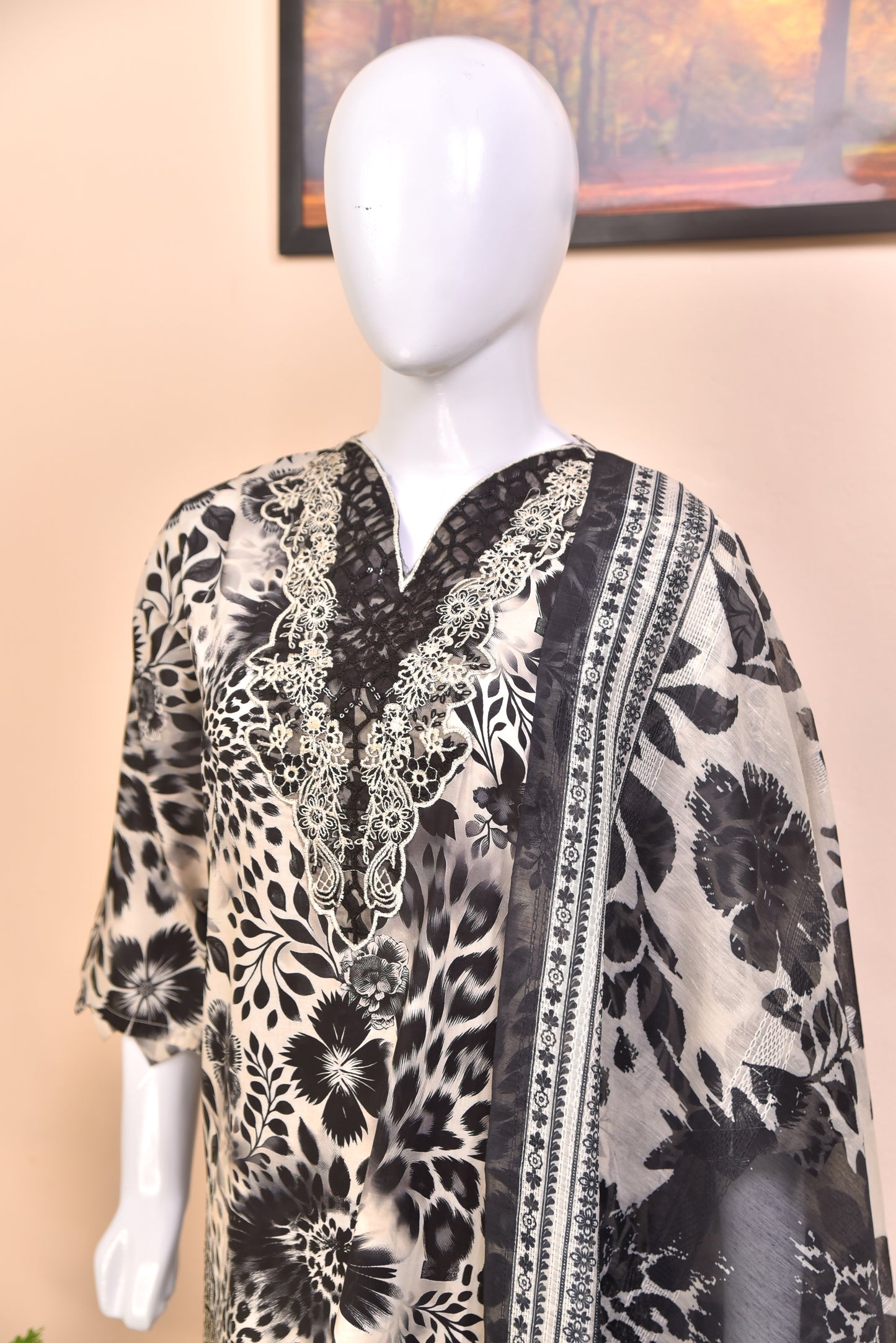Monochrome Leopard Fusion Cotton 3PC with Luxury Embroidery