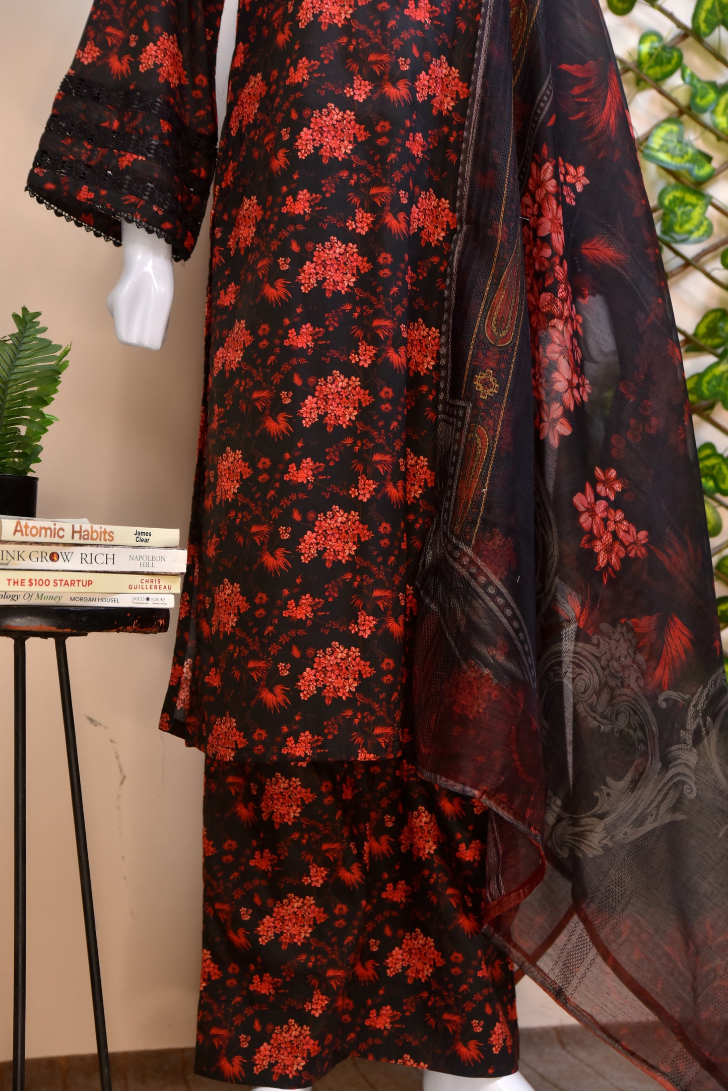 EMBROIDERED SLEEVES COTTON 3PC