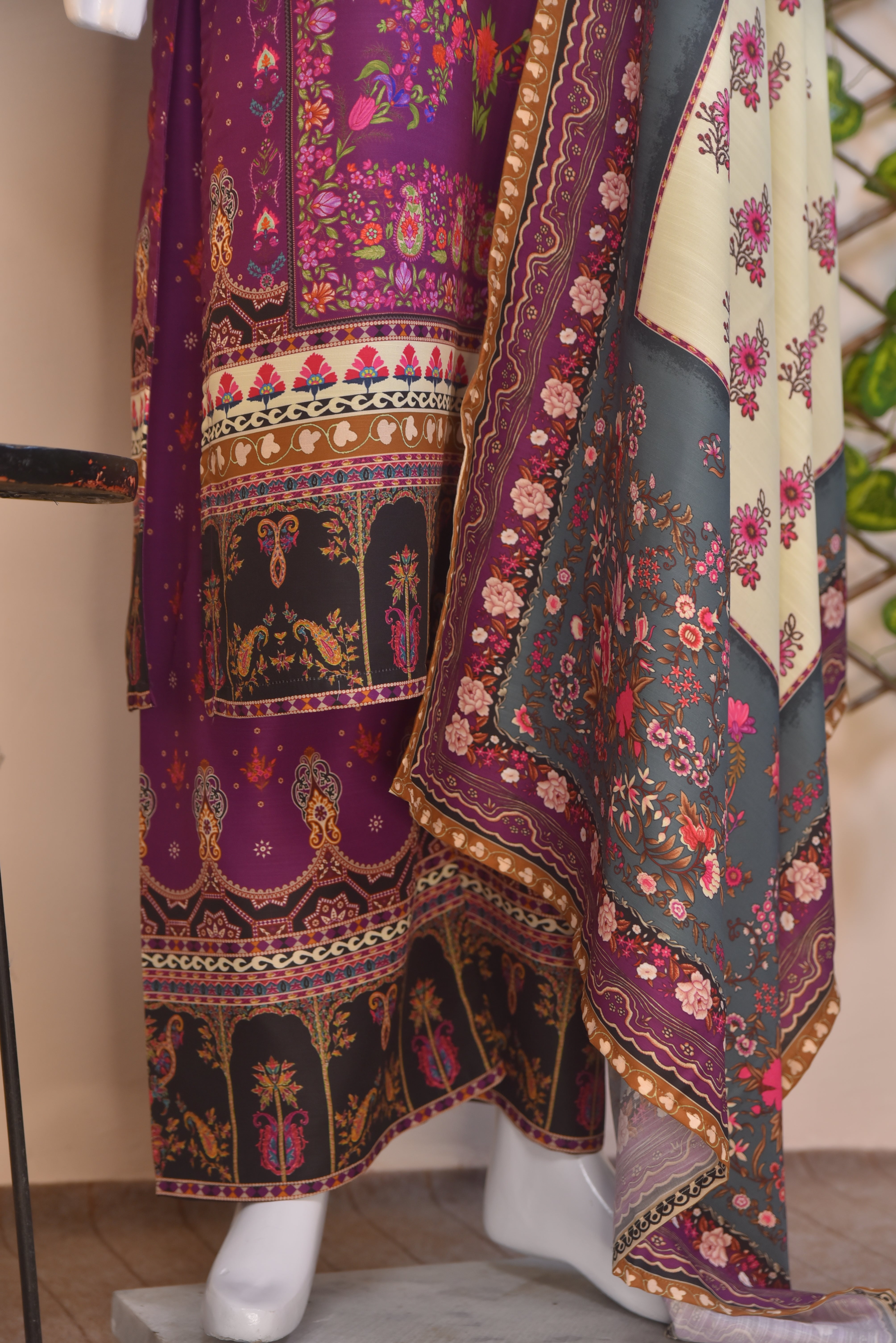 Digital Printed Khaddar Silk 3-Piece Suit