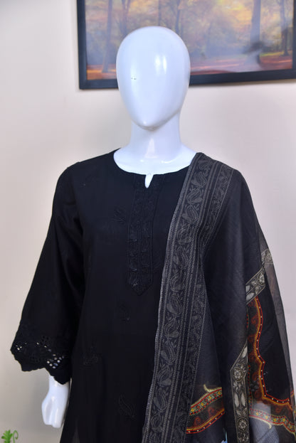 Luxury Embroidered Cotton 3PC Suit with Cutwork Daman & Digital Printed Dupatta