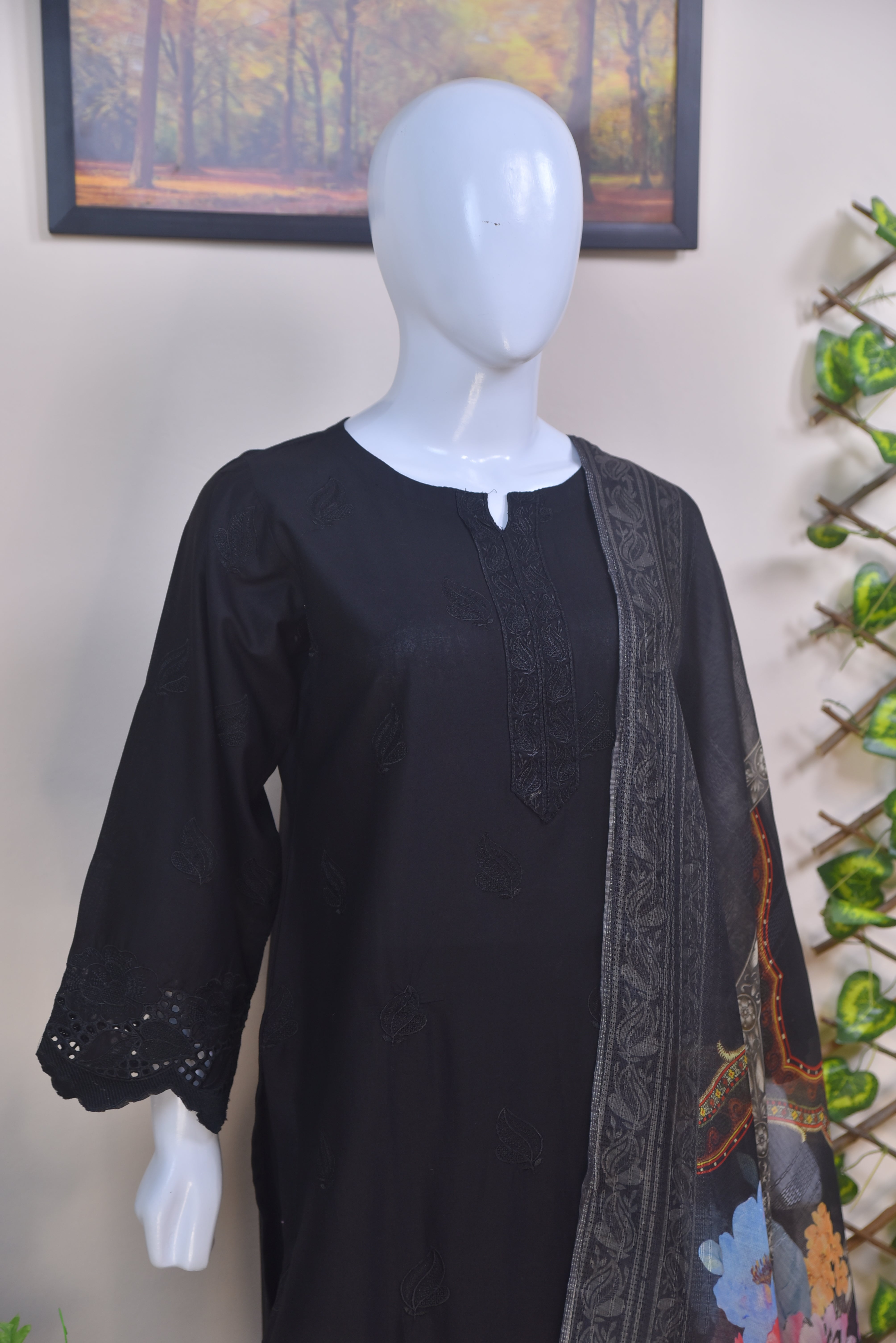 Embroidered Cotton 3PC Piece Suit with Cutwork Daman & Digital Dupatta