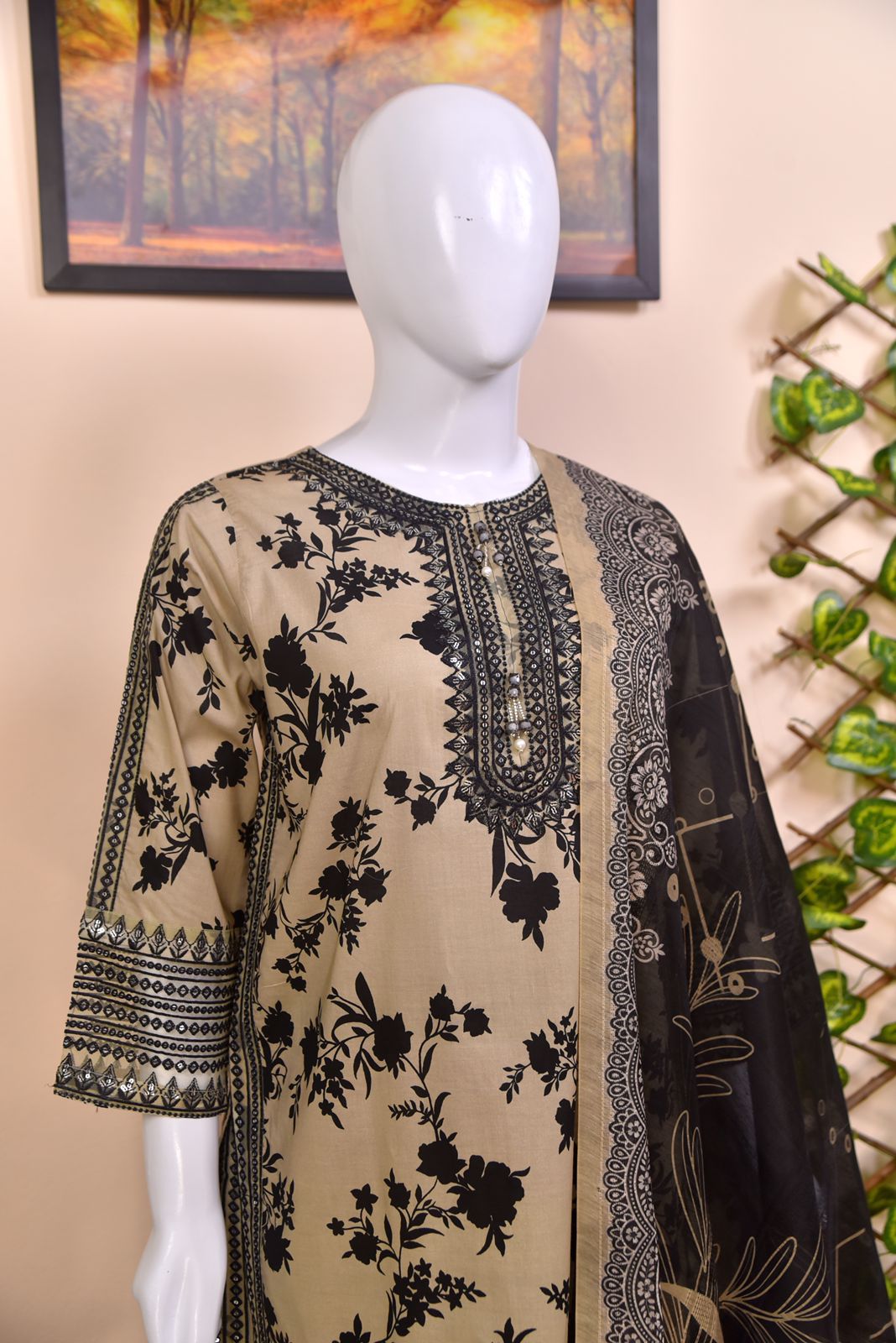 Luxury Embroidered Cotton 3PC with